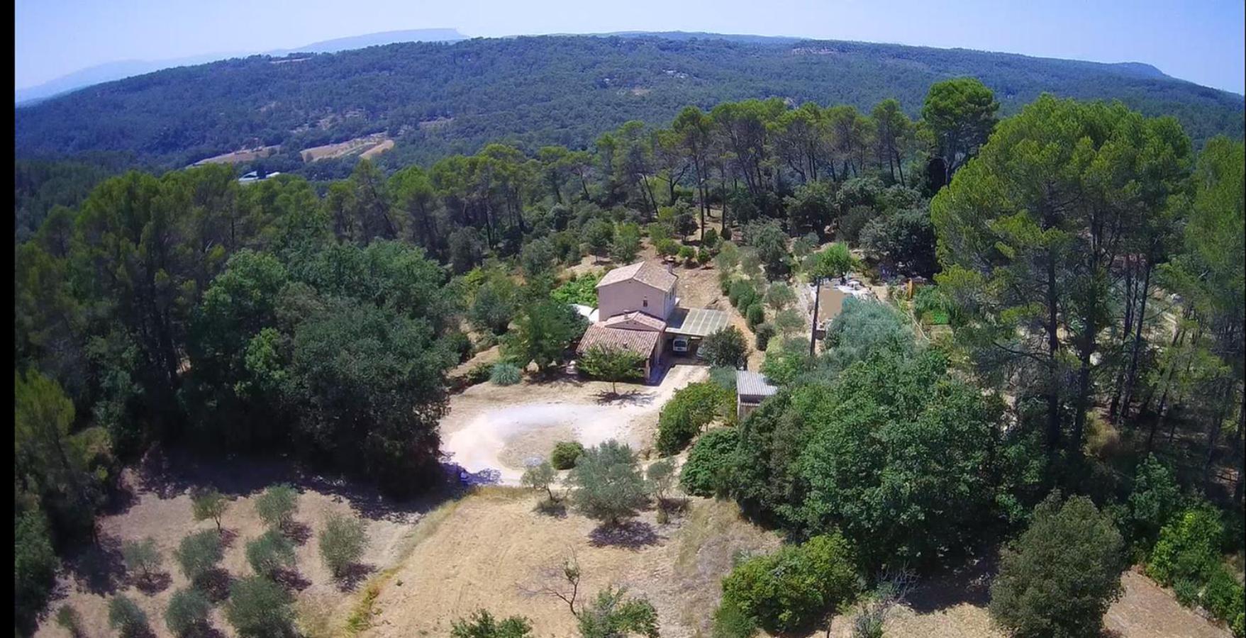 La Pinede De Manon Bed & Breakfast Barjols Exterior photo